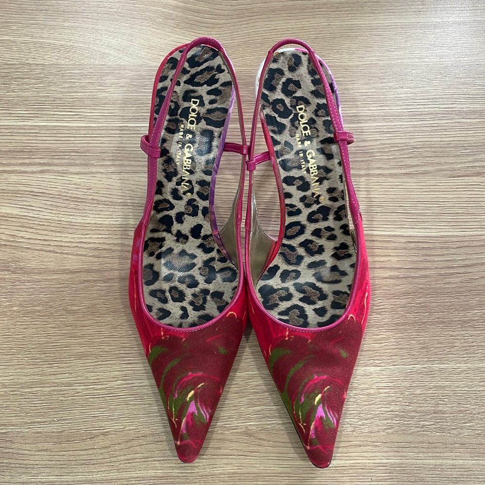 Dolce and Gabbana slip back pump